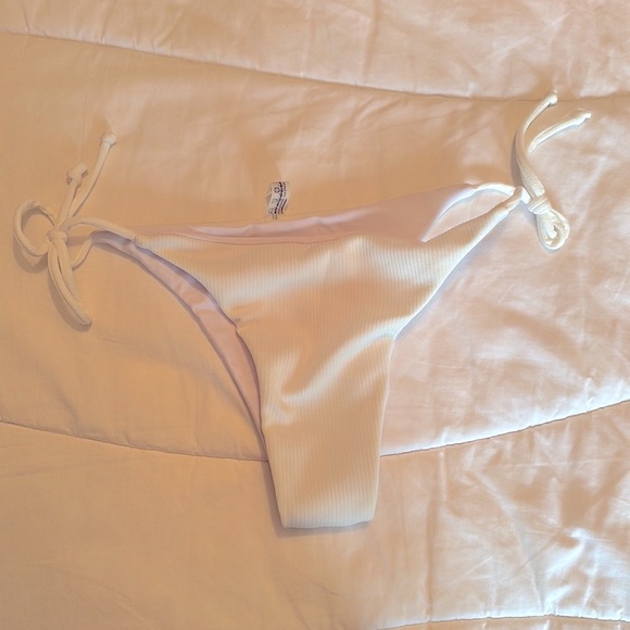 WHITE ZAFUL BIKINI - Picture 4 of 5